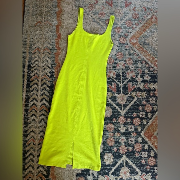 Zara Neon Green Midi Dress - Picture 2 of 6